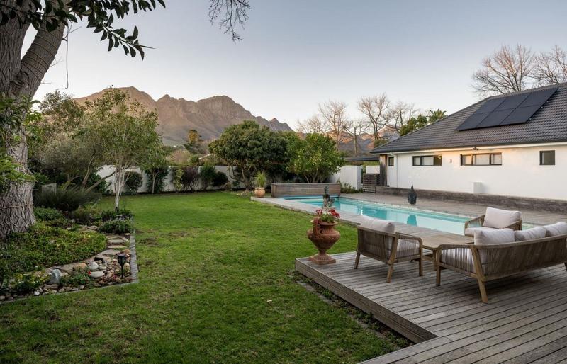 8 Bedroom Property for Sale in Somerset West Western Cape